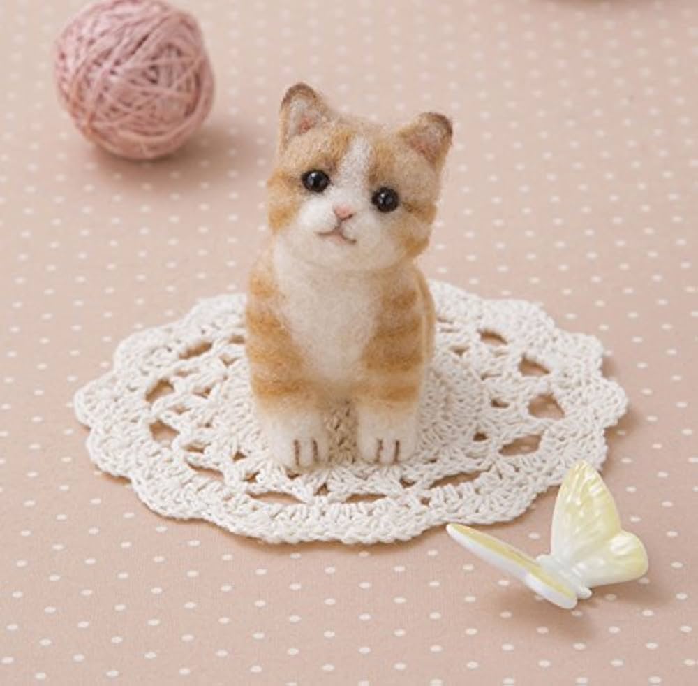 羊毛フェルト　猫　茶トラ仔猫『チョロン君』 Amazon.co.jp: 【アクレーヌ】スターターキット（針・マット